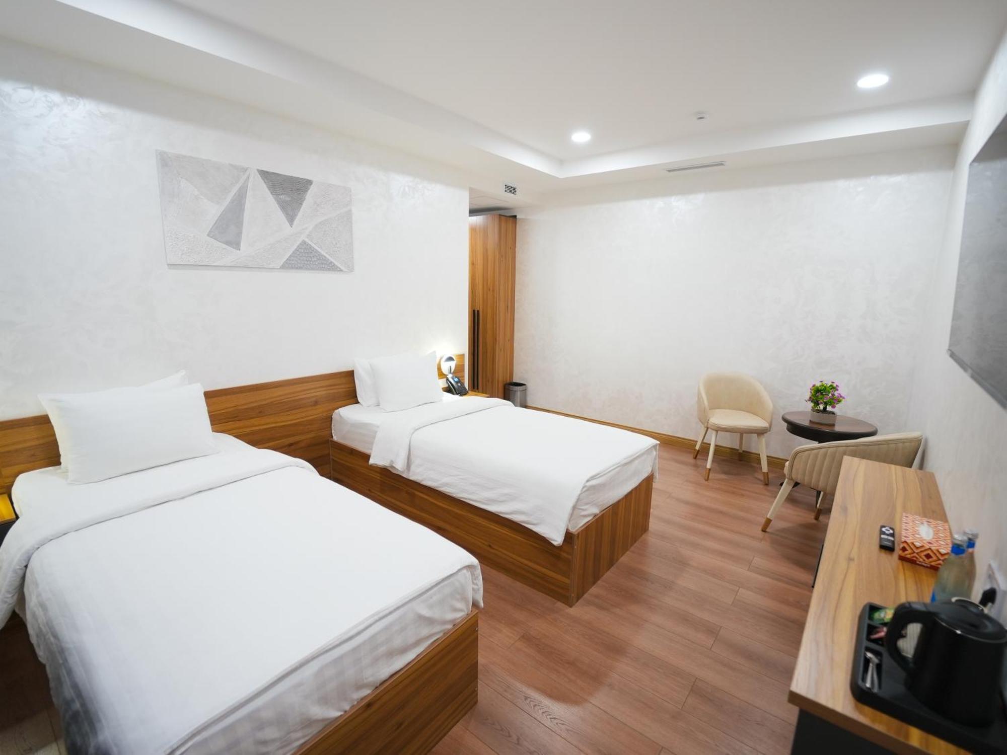 Avant Express Hotel Pool&Spa طشقند المظهر الخارجي الصورة
