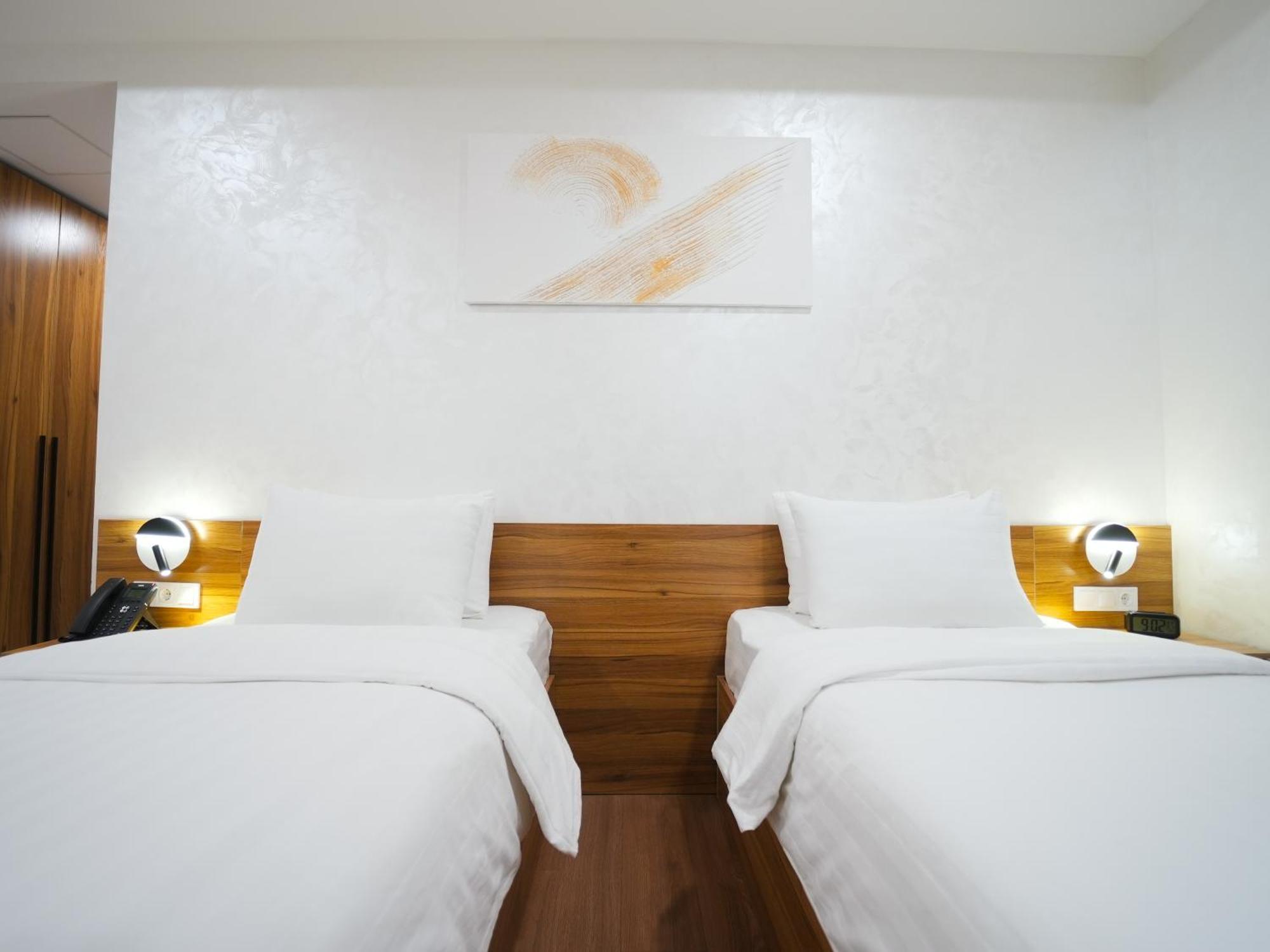 Avant Express Hotel Pool&Spa طشقند المظهر الخارجي الصورة