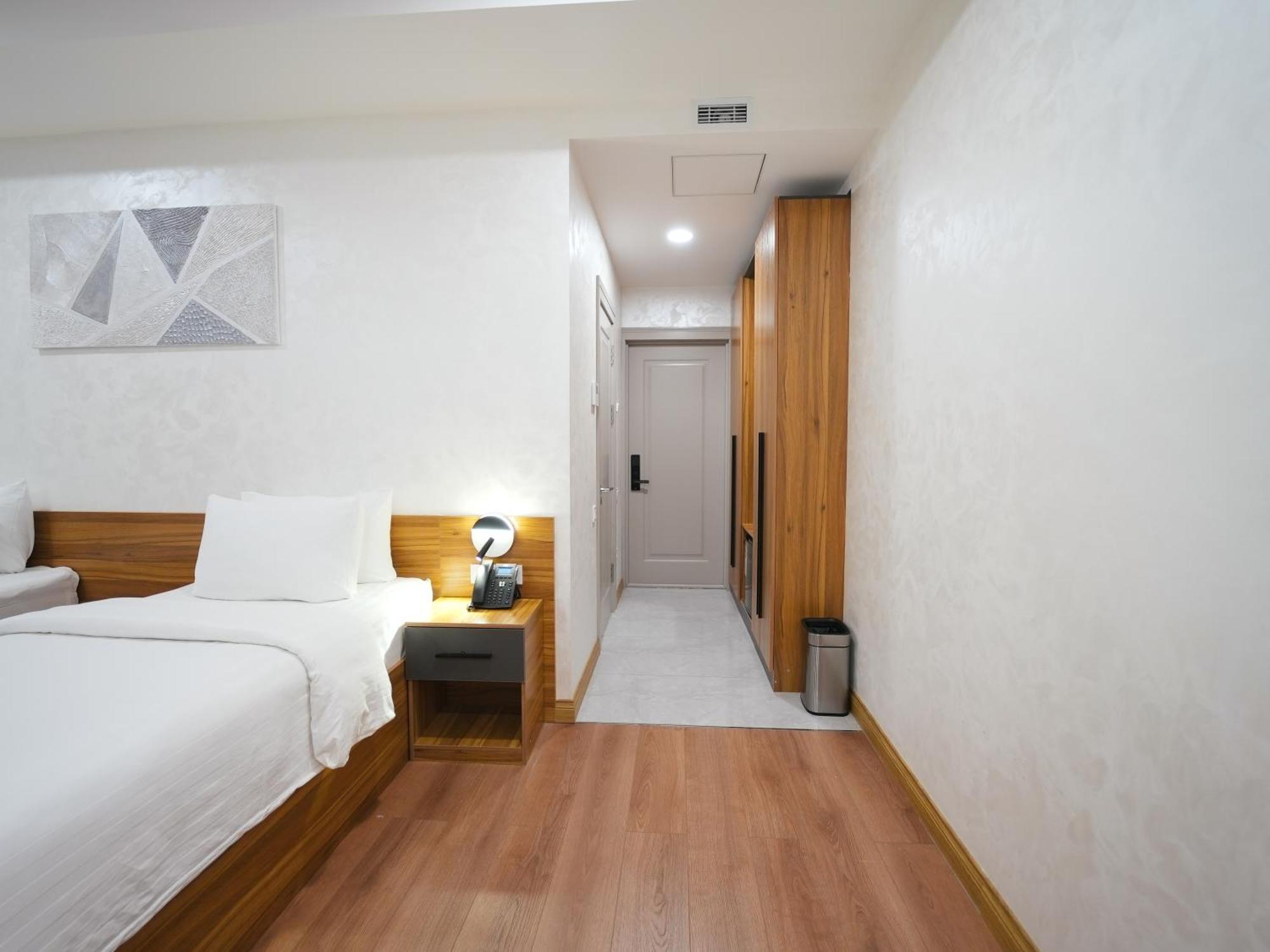 Avant Express Hotel Pool&Spa طشقند المظهر الخارجي الصورة